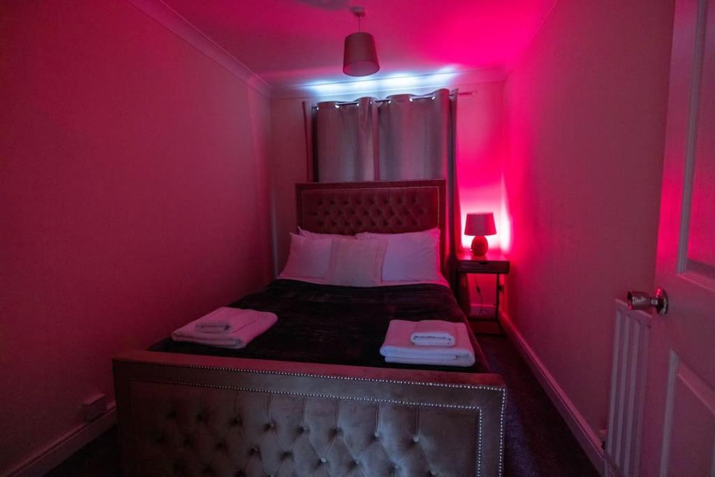 3 Bedrooms House-Sofabed-Parking-Bbqstove-Garden Λονδίνο Εξωτερικό φωτογραφία