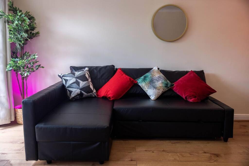 3 Bedrooms House-Sofabed-Parking-Bbqstove-Garden Λονδίνο Εξωτερικό φωτογραφία